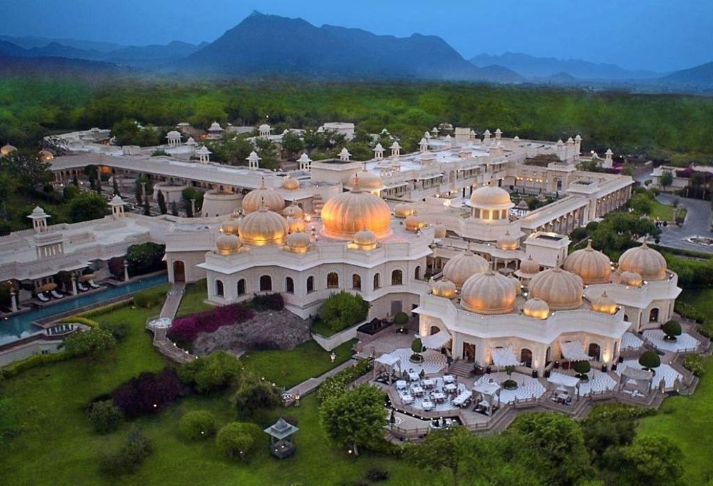 The Oberoi Udaivilas wedding